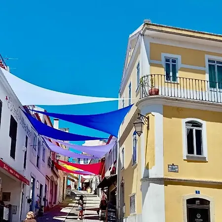 بيت للعطل The Corner House - Charming Rustic In The Heart Of *