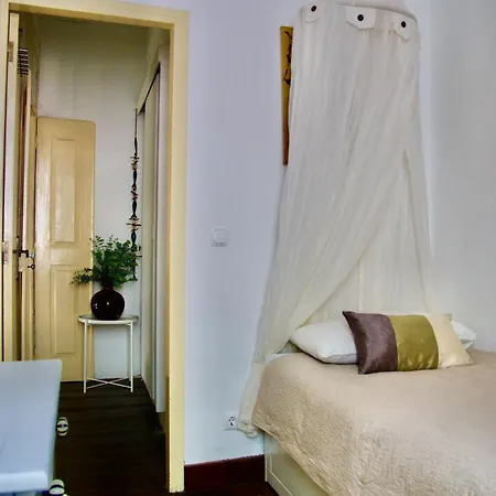 Holiday home The Corner House - Charming Rustic In The Heart Of *