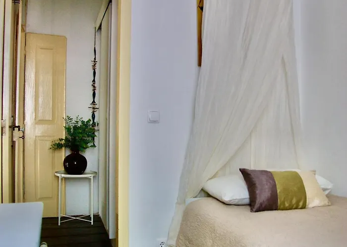 度假居 The Corner House - Charming Rustic In The Heart Of *